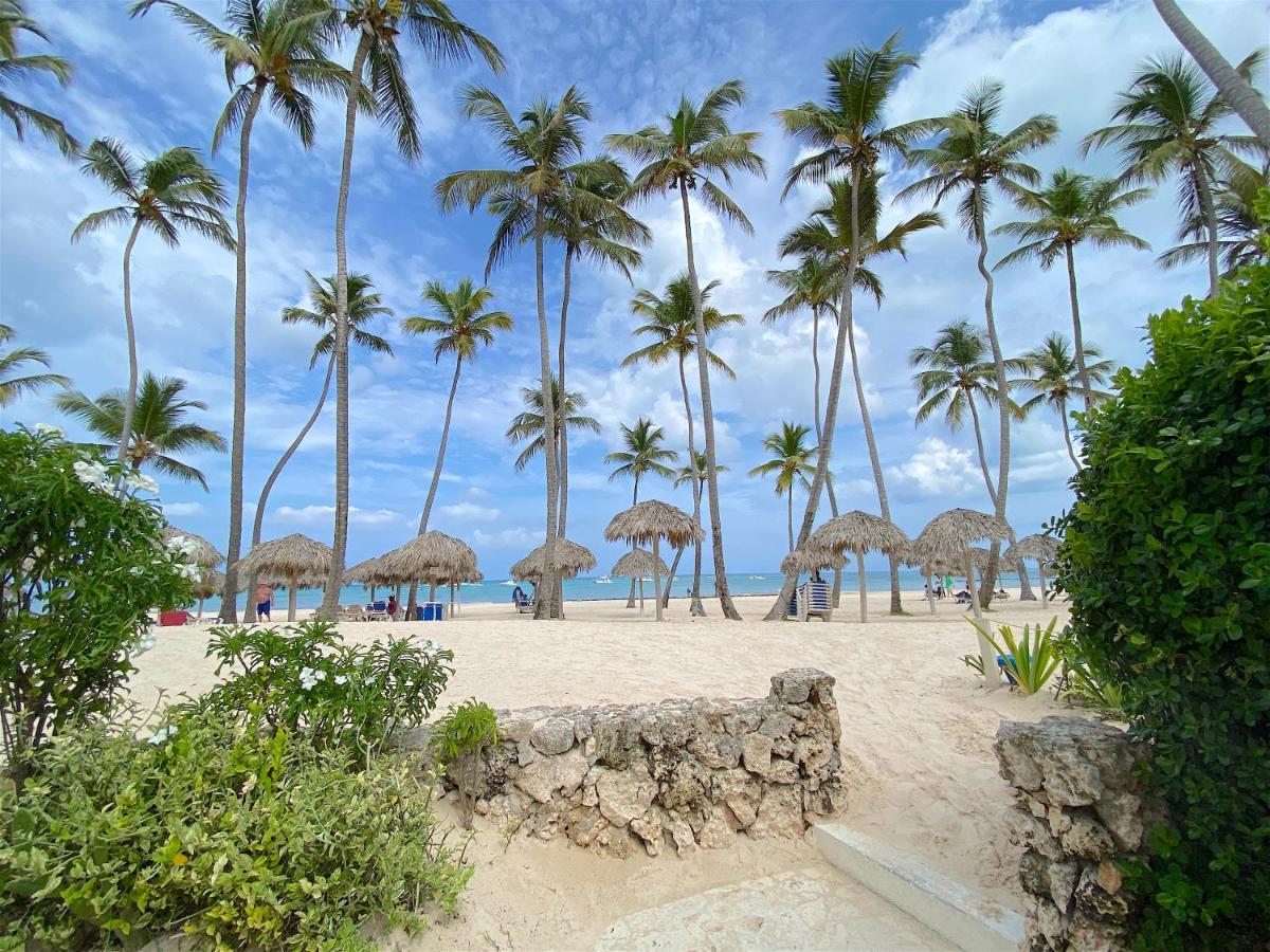 Los Corales Villas And Suites - Beach Club, Spa, Restaurants Punta Cana Bagian luar foto