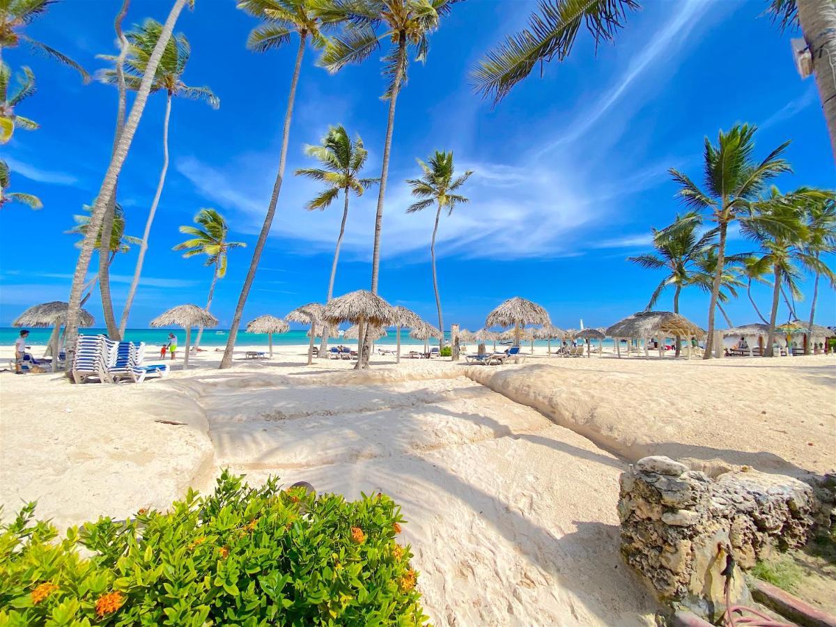 Los Corales Villas And Suites - Beach Club, Spa, Restaurants Punta Cana Bagian luar foto