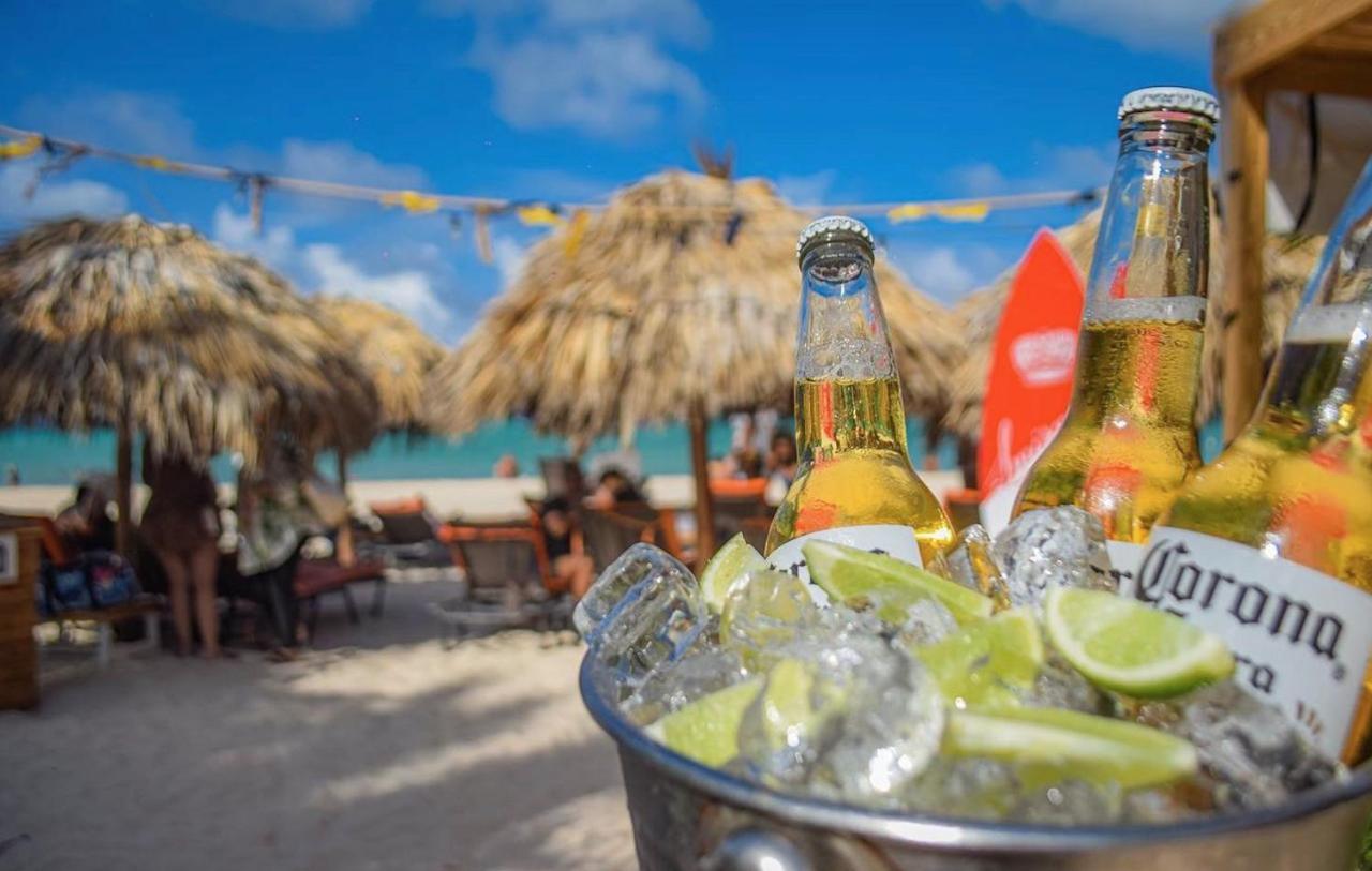 Los Corales Villas And Suites - Beach Club, Spa, Restaurants Punta Cana Bagian luar foto