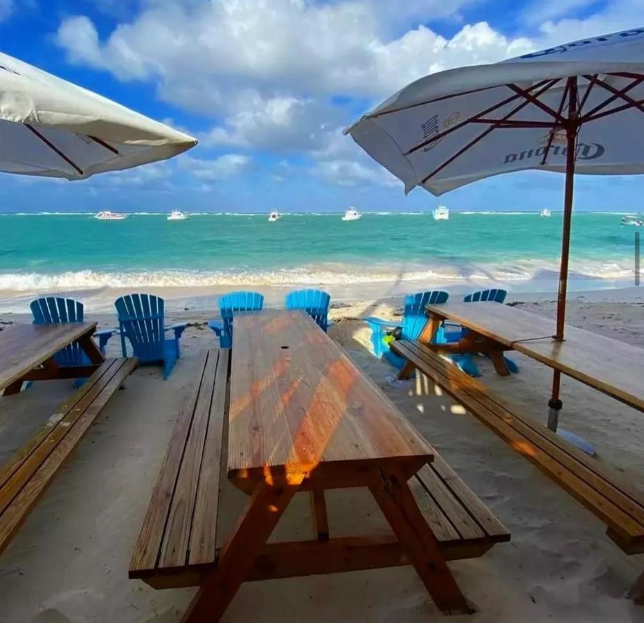 Los Corales Villas And Suites - Beach Club, Spa, Restaurants Punta Cana Bagian luar foto