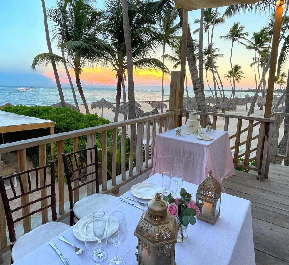 Los Corales Villas And Suites - Beach Club, Spa, Restaurants Punta Cana Bagian luar foto